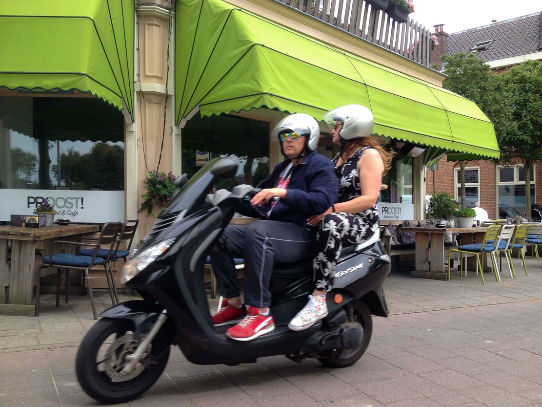 Proost! Roetscooter<br>
Utrecht NL, 26 juni 2015
